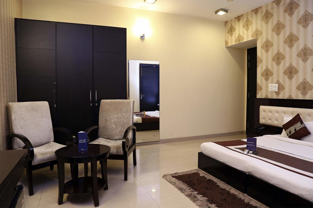 דלהי Fabhotel Signature Cyber Park מראה חיצוני תמונה