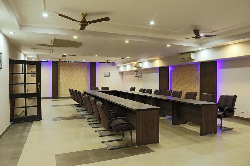דלהי Fabhotel Signature Cyber Park מראה חיצוני תמונה