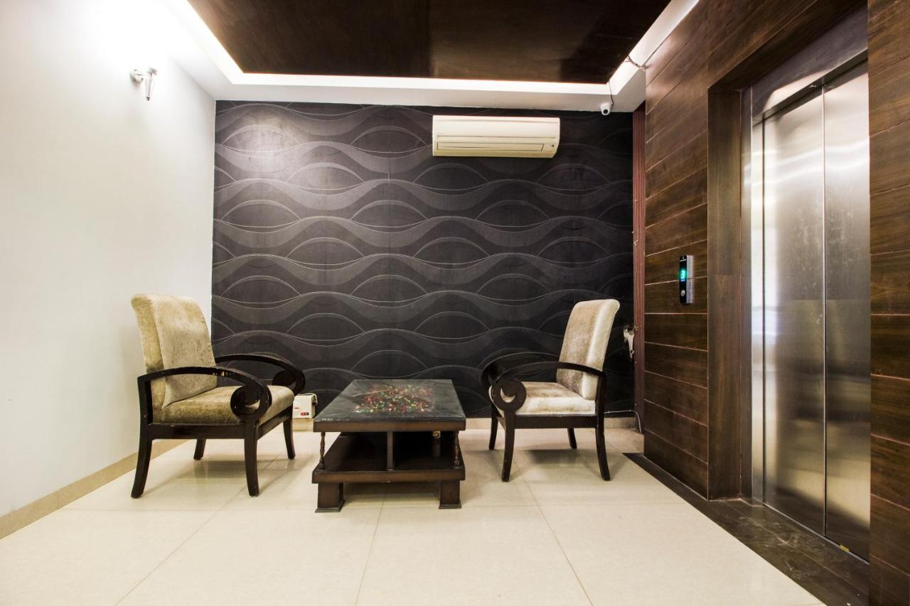 דלהי Fabhotel Signature Cyber Park מראה חיצוני תמונה