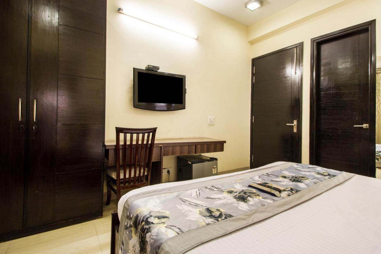 דלהי Fabhotel Signature Cyber Park מראה חיצוני תמונה